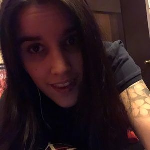 Meet your Posher, Brittany